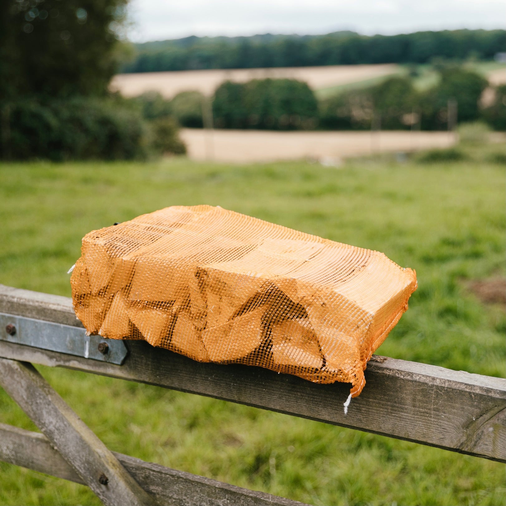 sevenoaks firewood kiln dried oak log nets